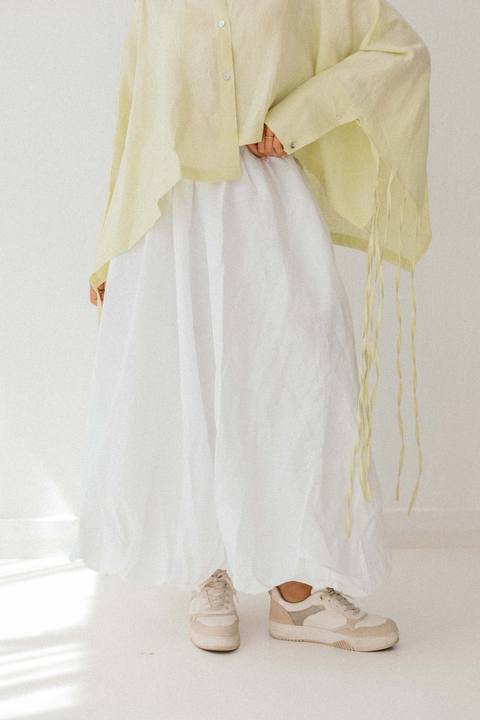 Balloon Skirt In White