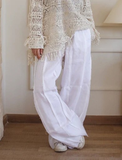 Unfinished Pant In White