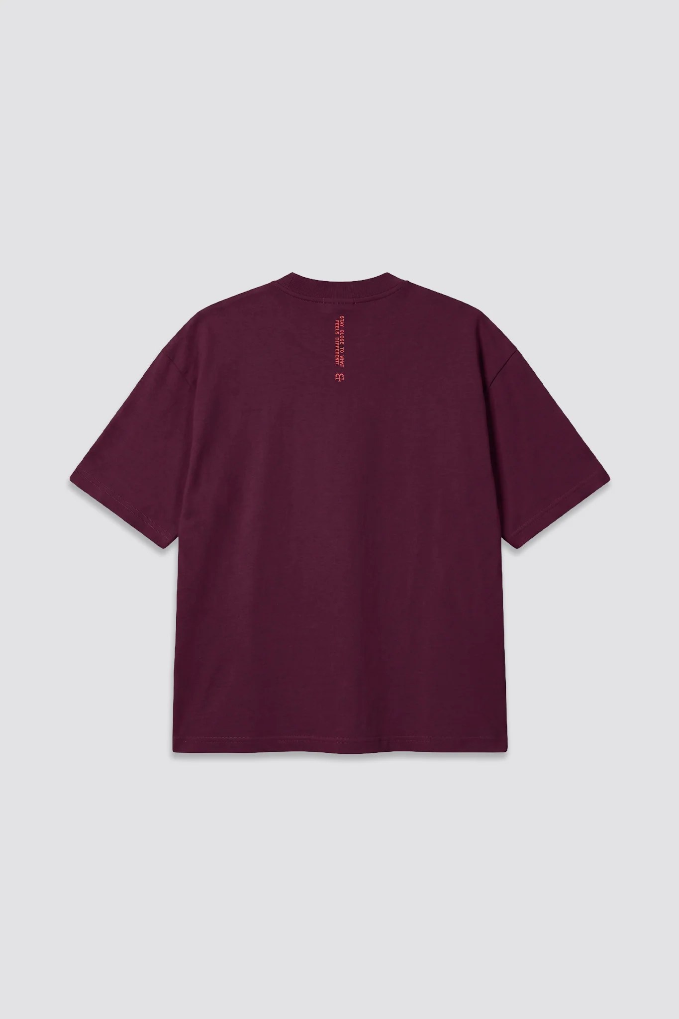04X Oversized Stay Close Burgundy T-Shirt