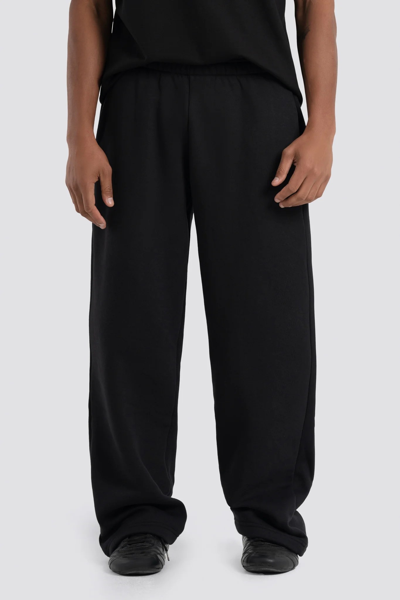 01E Wide Leg Black Heavyweight Sweatpants