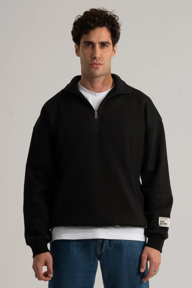 Black Q-Zipper Sweatshirt V3