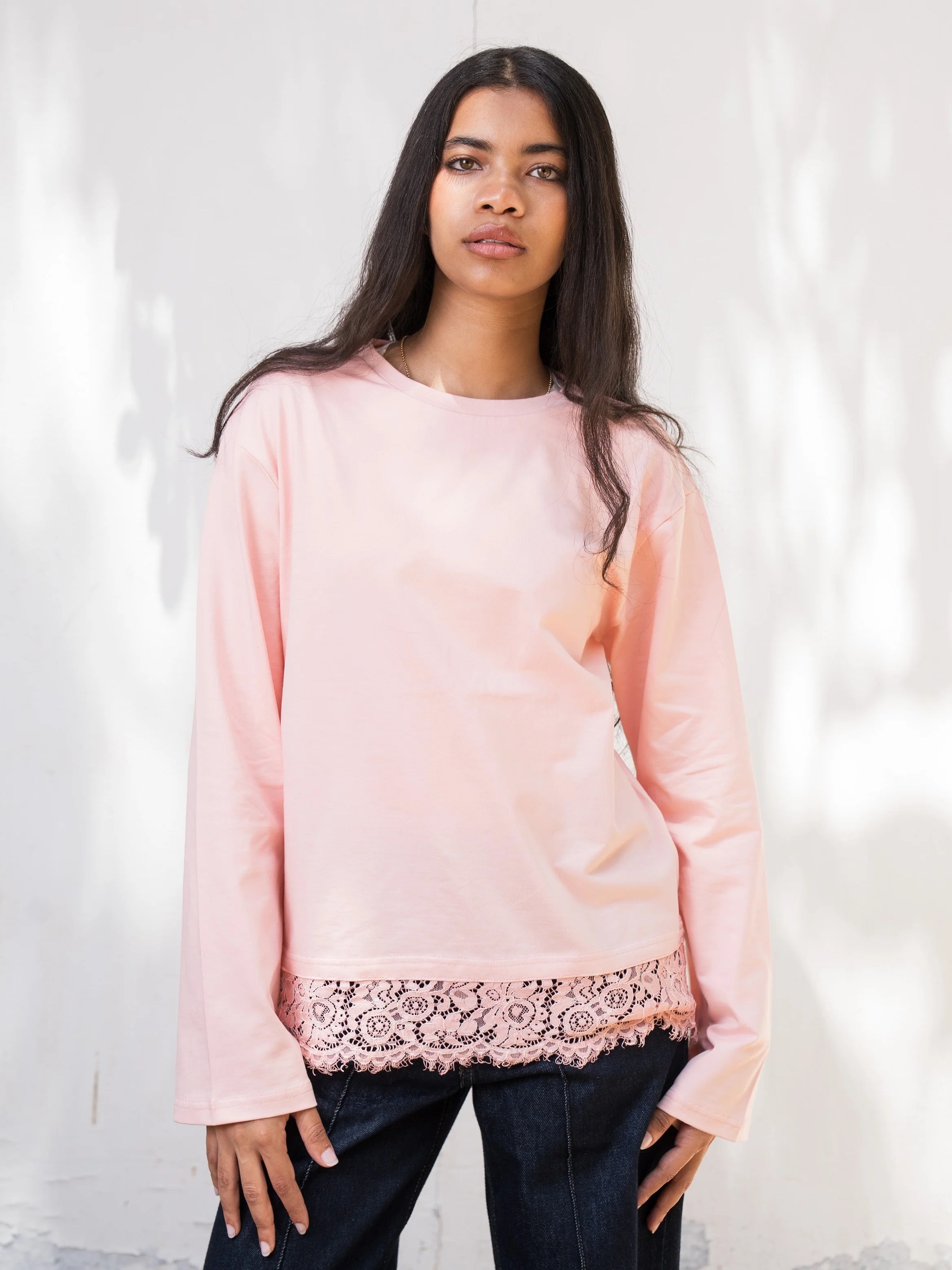 The Lace Tee - Pink