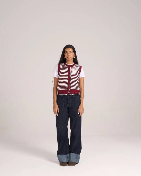 ⁠Knitted Vest - Burgundy