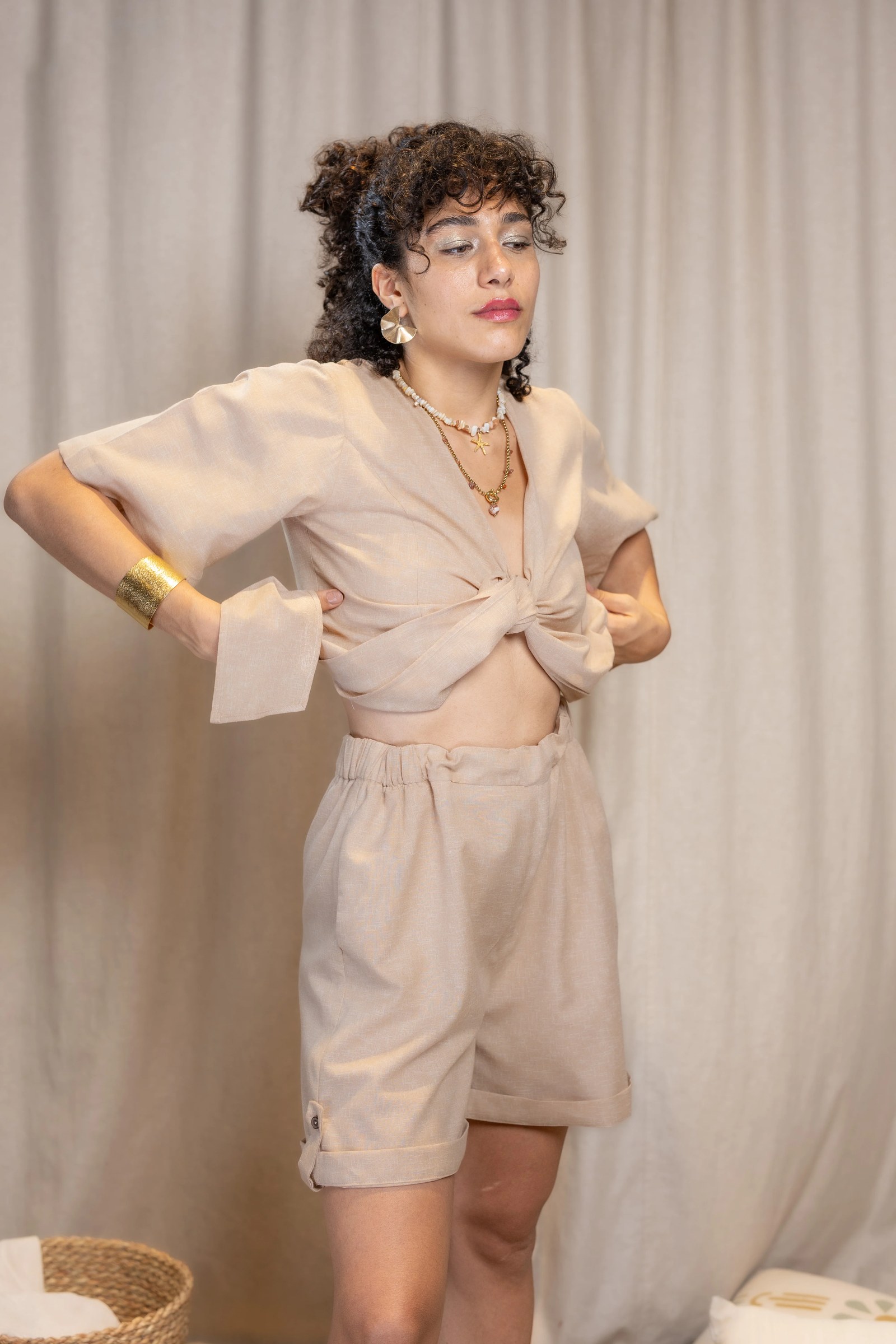 Neilos Bermuda Shorts - Beige