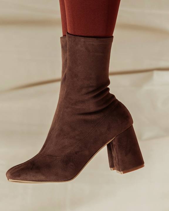 Square suede ankle boots in brown
