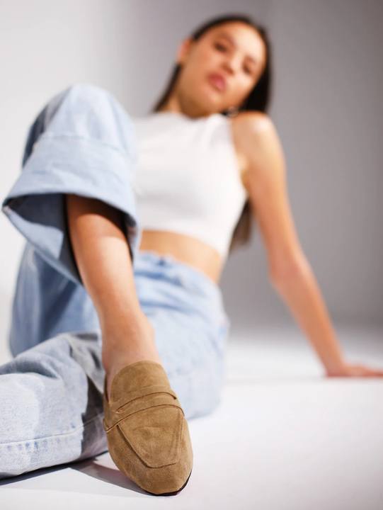 Beige French Back-Band Loafers