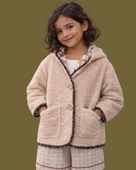 Little Borderline Cozy Jacket in Beige