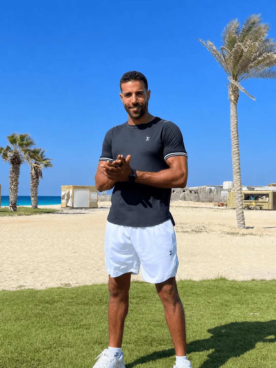 Reg-Fit T-Shirt - Black