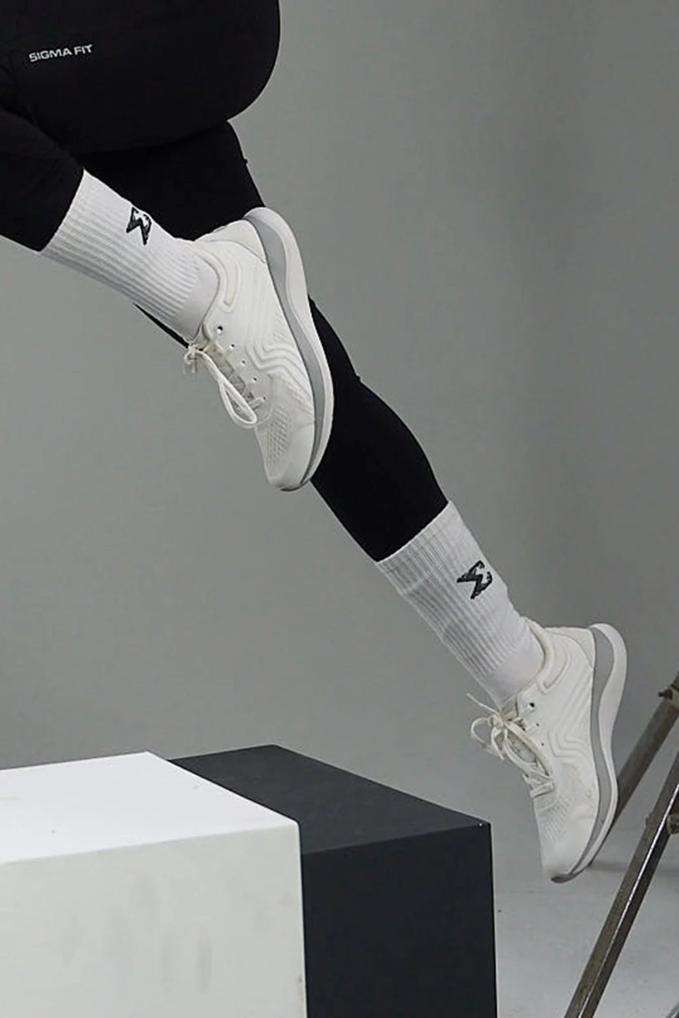 Women Mach-One Shoes White