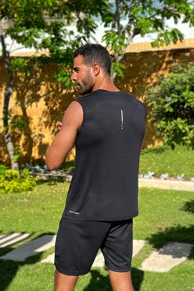 Sleeveless Nimble Tee Black