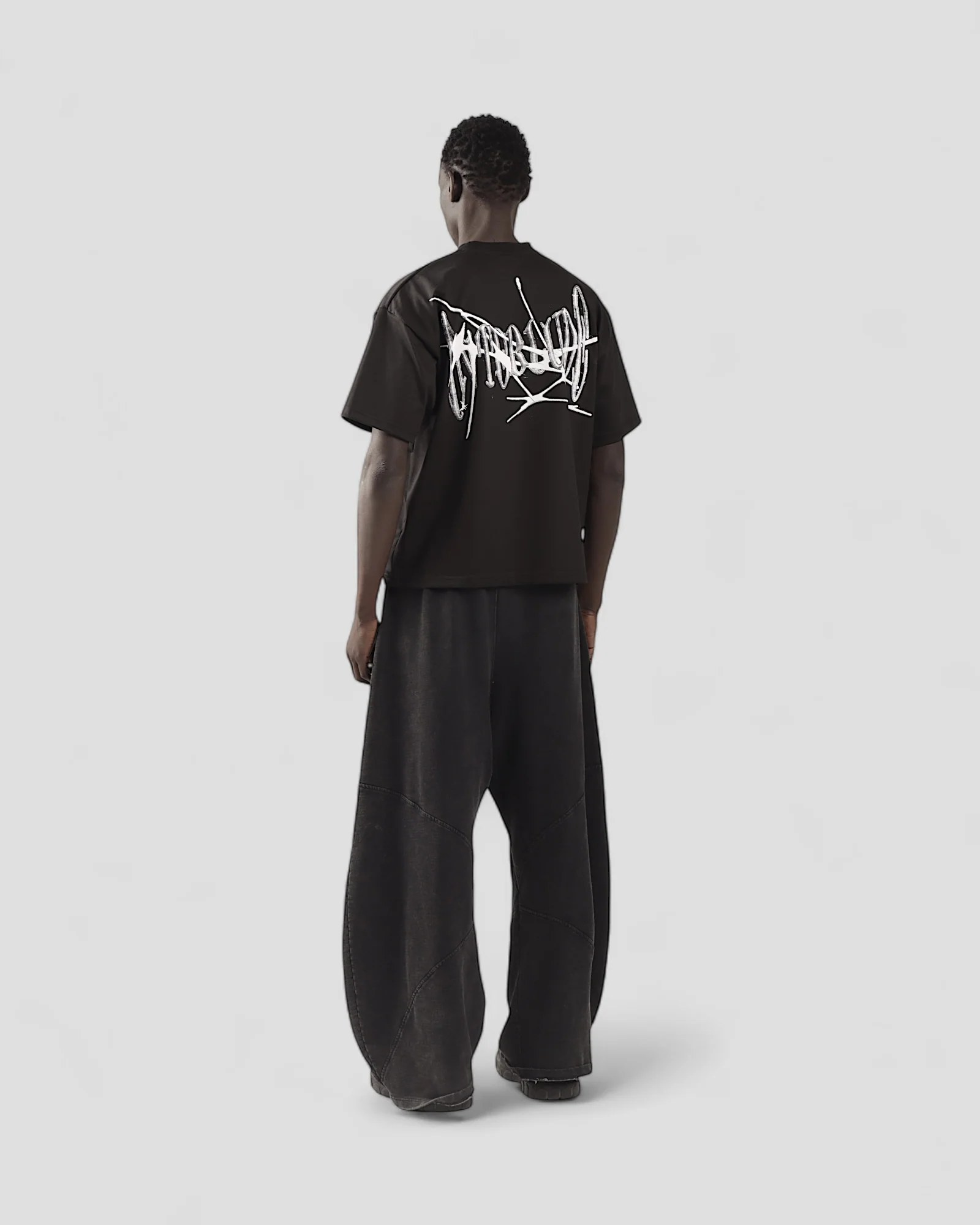 INTERLUDE BLACK BOXY TEE