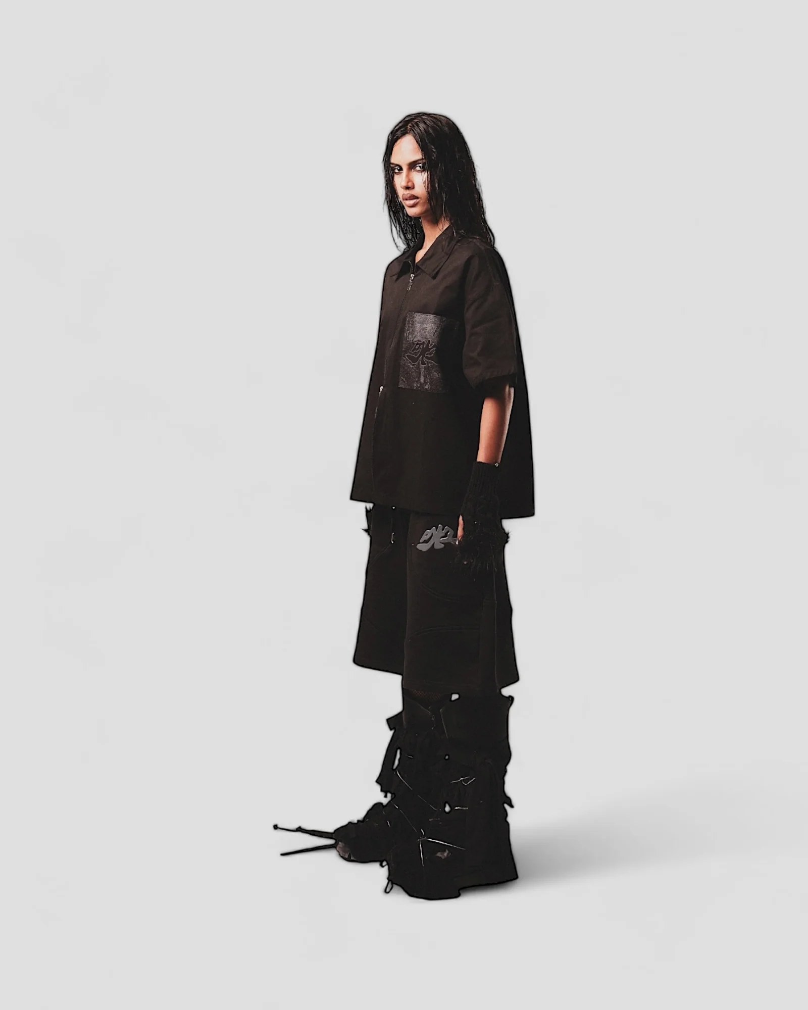 DEMENTE TWO-WAY BLACK SHIRT
