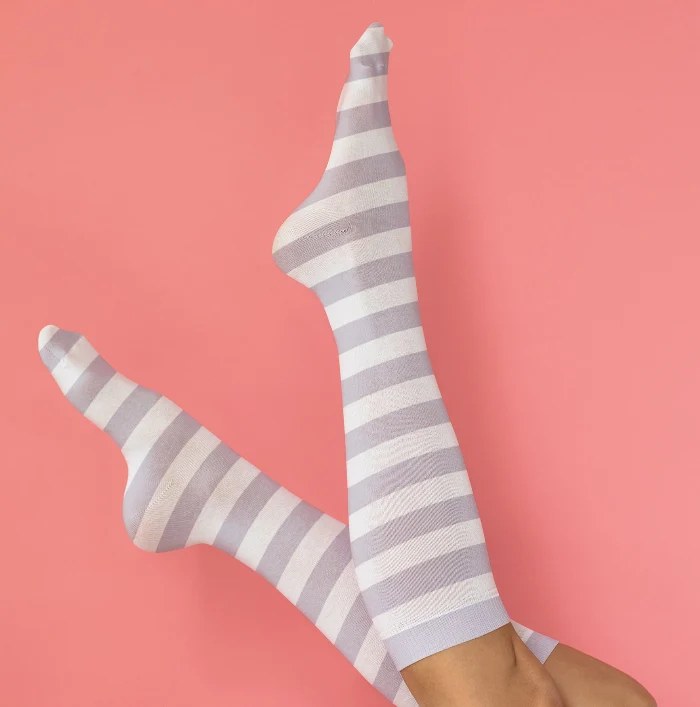 colone grey in white