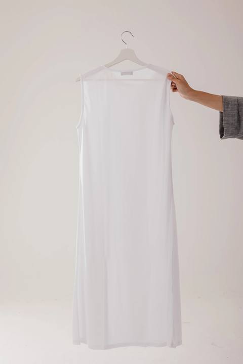 Sleeveless White Liner Dress