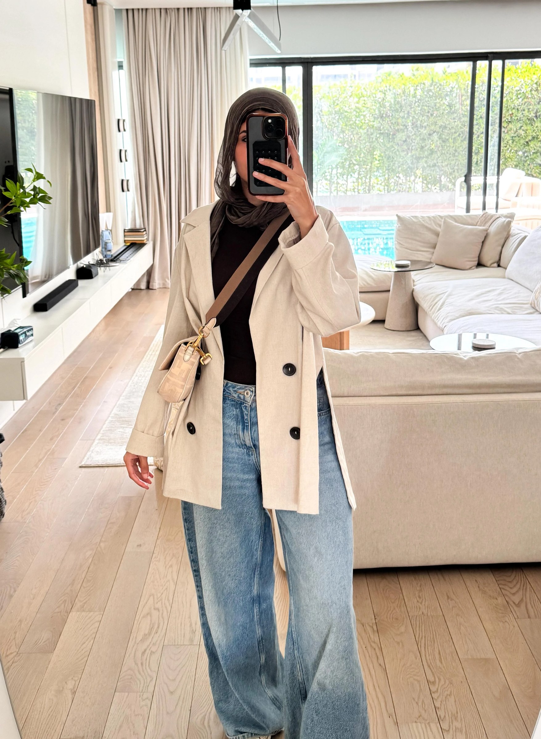The Buttoned Slits Blazer