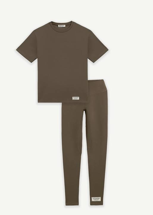 Oversized T-Shirt & 24 inch High Rise Legging