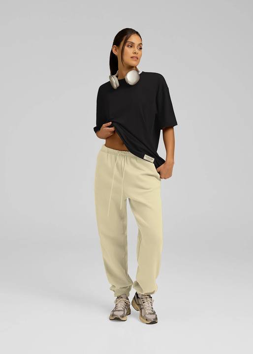 Oversized T-Shirt & Joggers