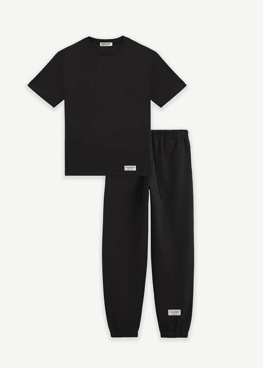 Oversized T-Shirt & Joggers