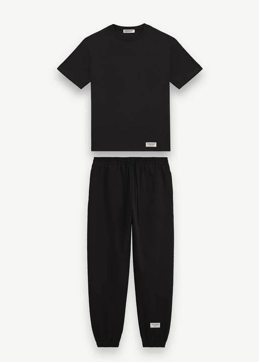 Oversized T-Shirt & Joggers