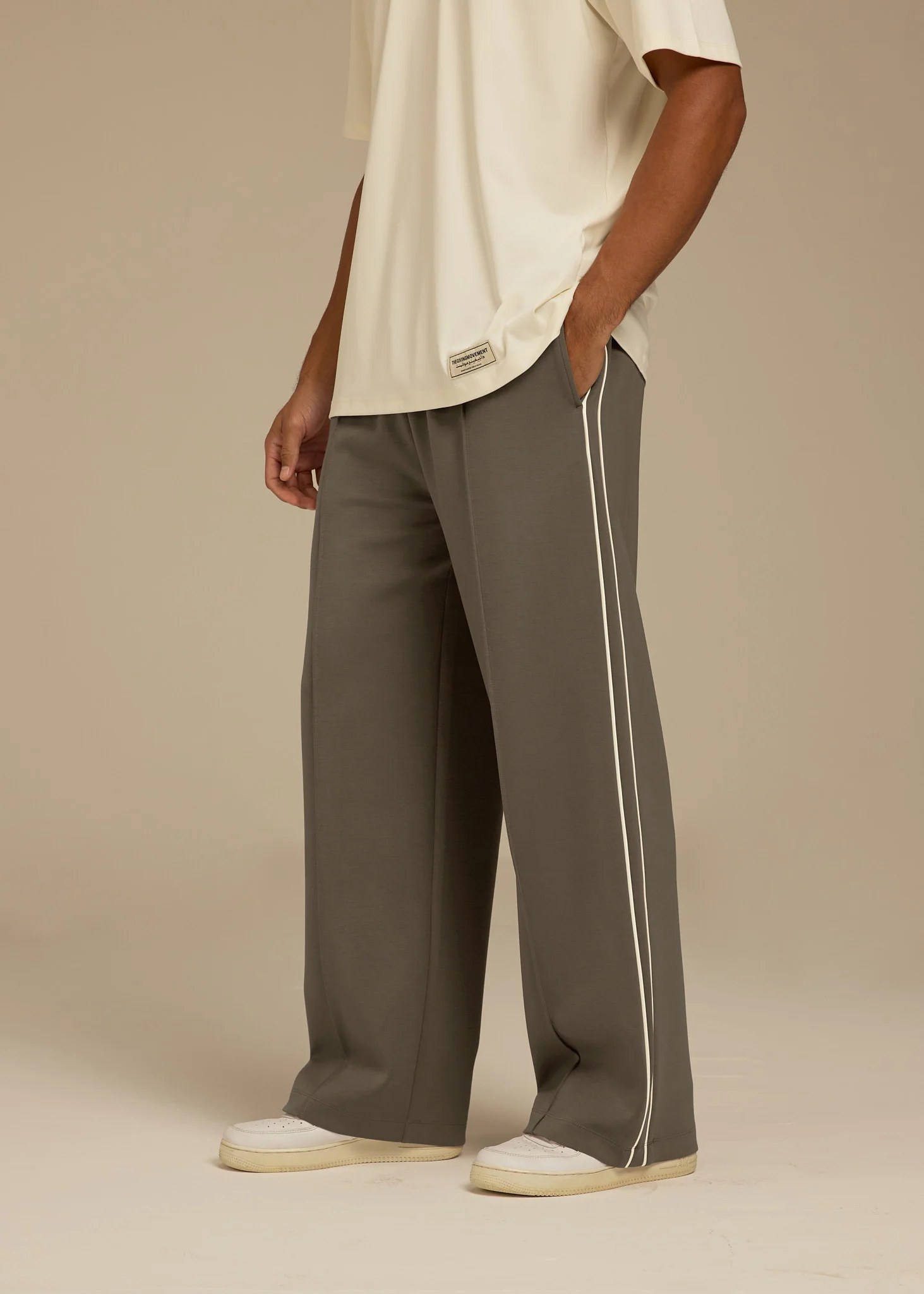 Contrast Panel 30 inch Straight Leg Pant