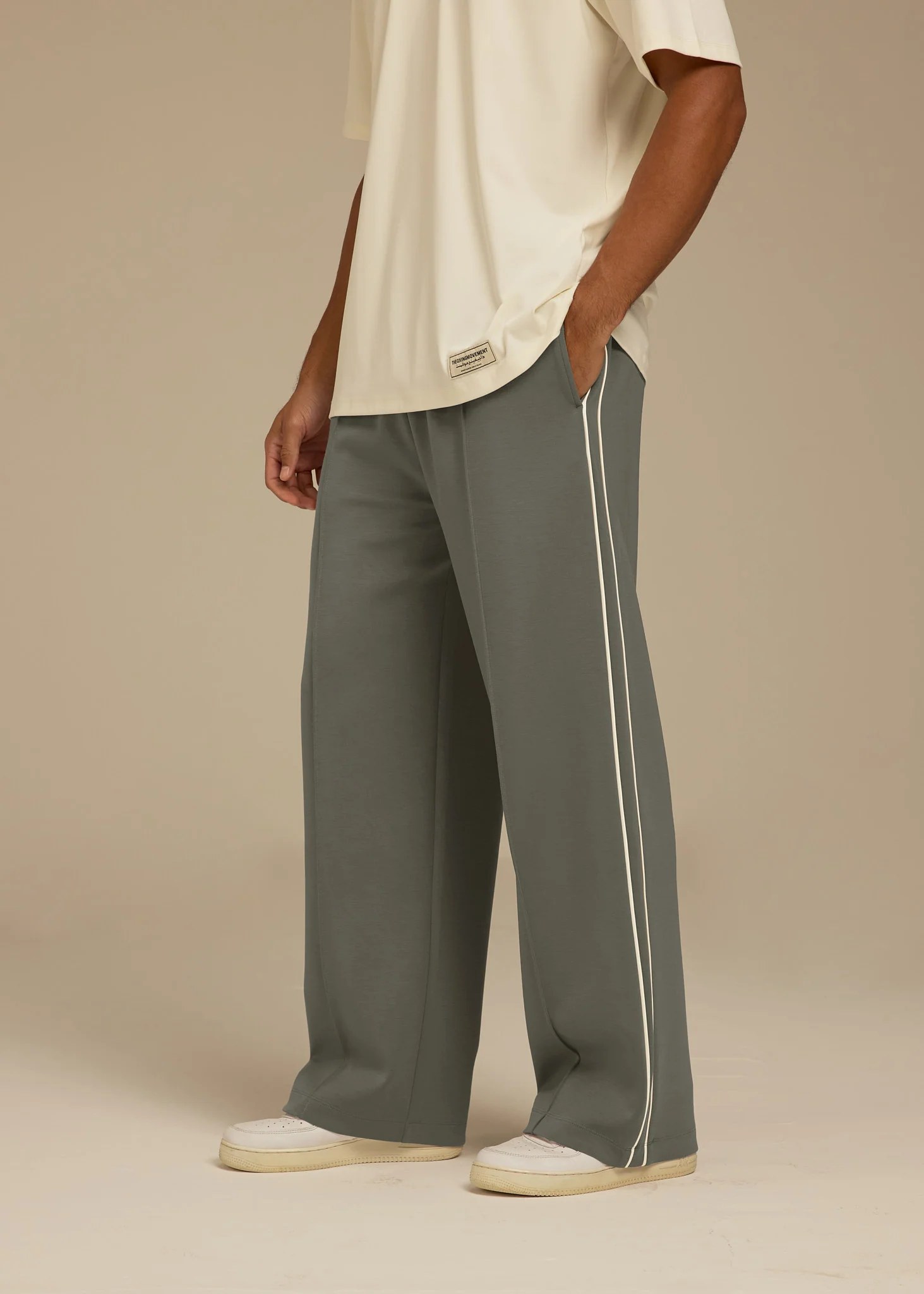 Contrast Panel 30 inch Straight Leg Pant