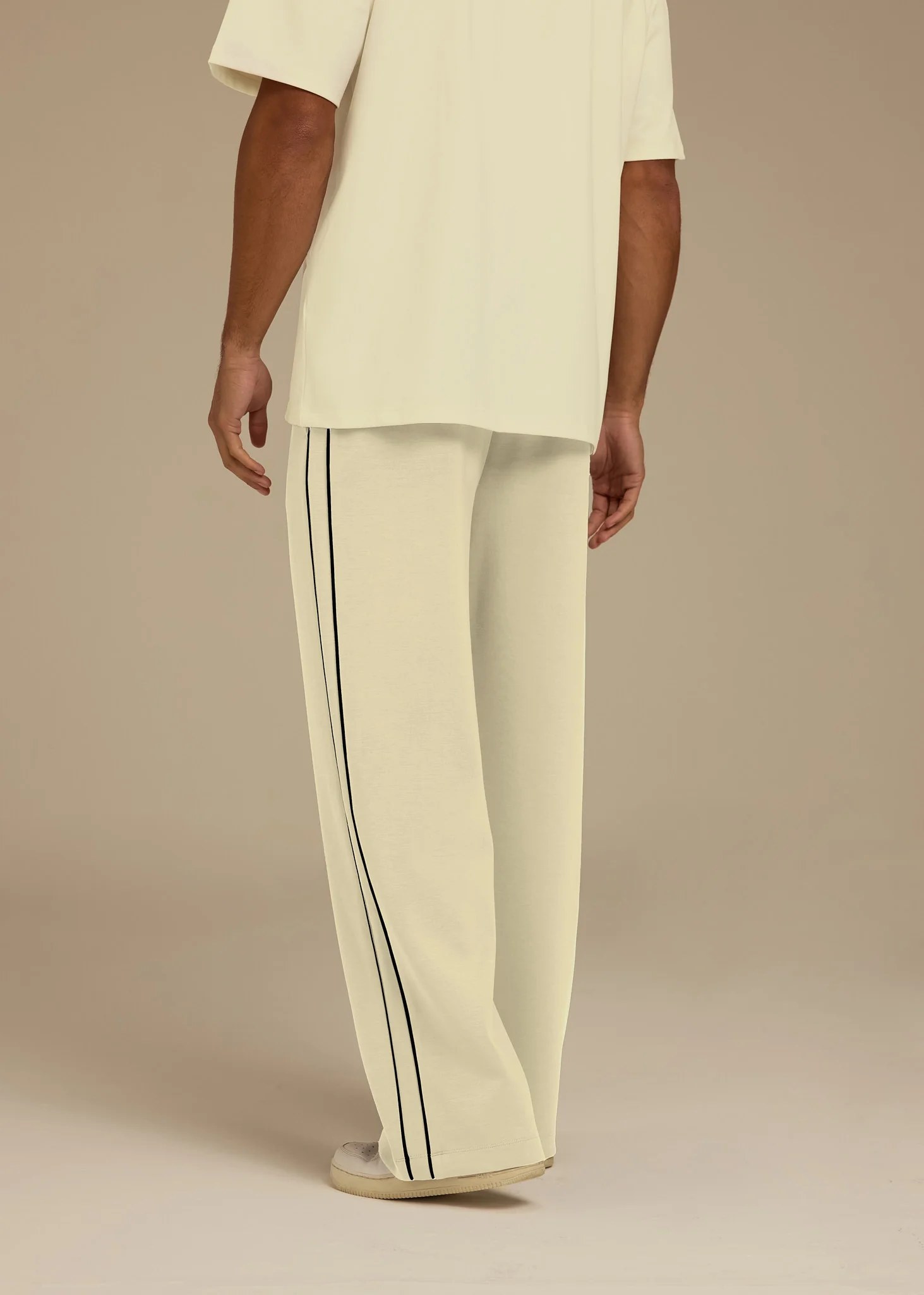 Contrast Panel 30 inch Straight Leg Pant