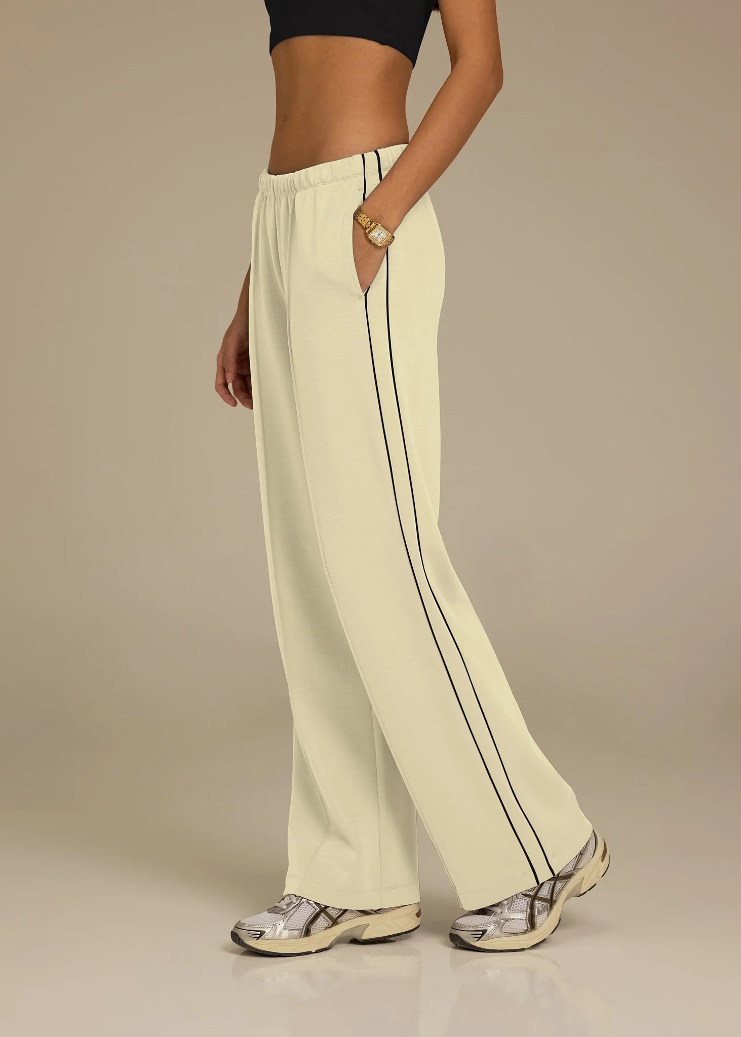 Contrast Panel 29 inch Straight Leg Pant