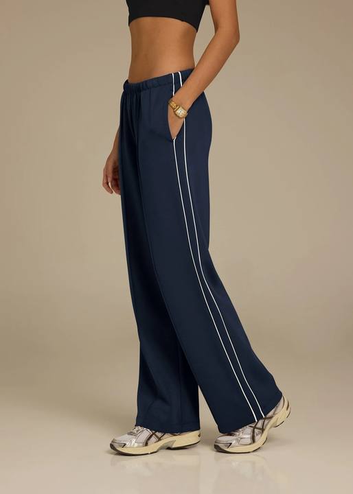 Contrast Panel 29 inch Straight Leg Pant