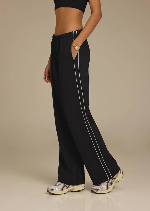 Contrast Panel 29 inch Straight Leg Pant