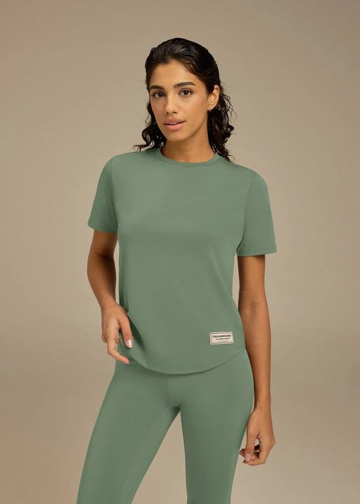 Regular Fit Curved Hem T-Shirt