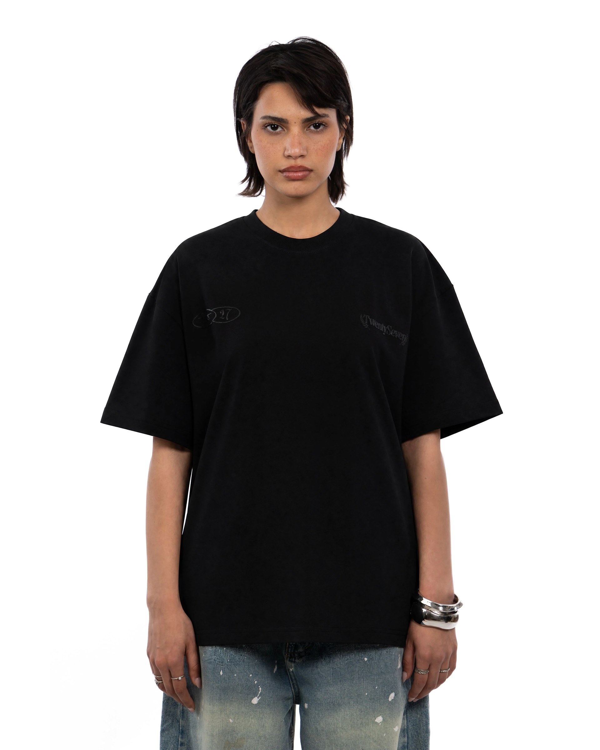 ESSENTIAL BLACK TEE
