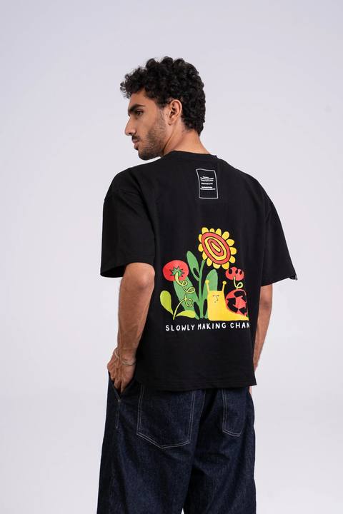 Slowly Making Change Oversized T-shirt - Black