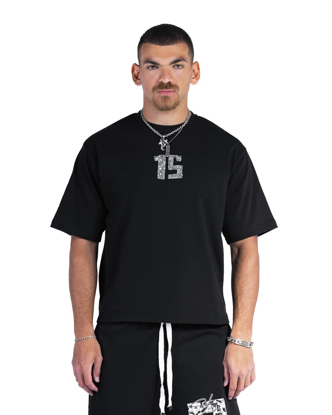 BLACK DISTRICT 15 TEE