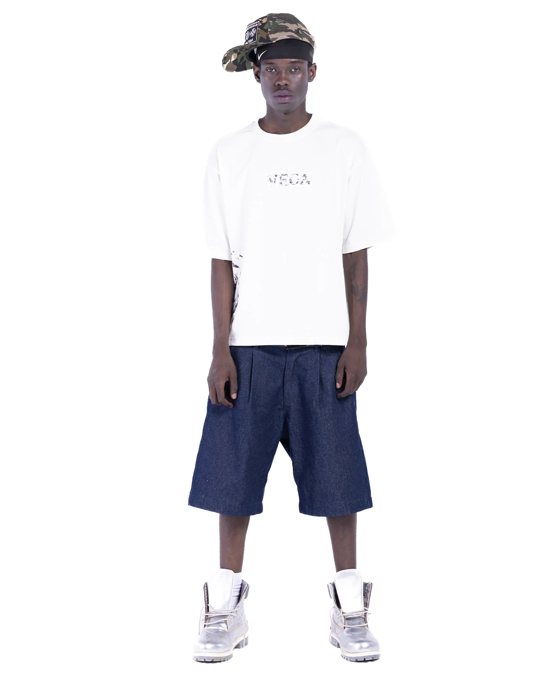 WHITE DISPLACED T-SHIRT