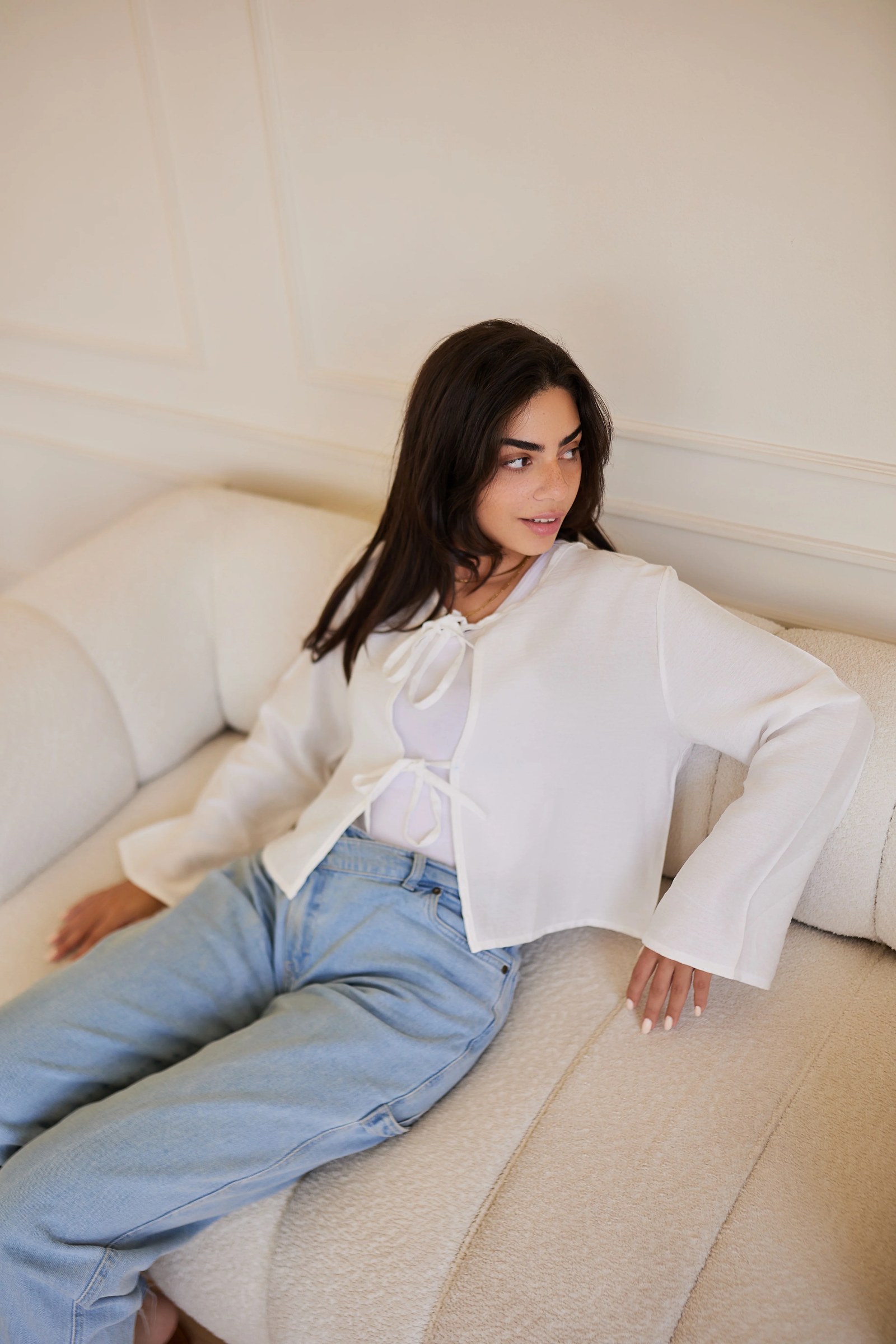 Bow shirt in white