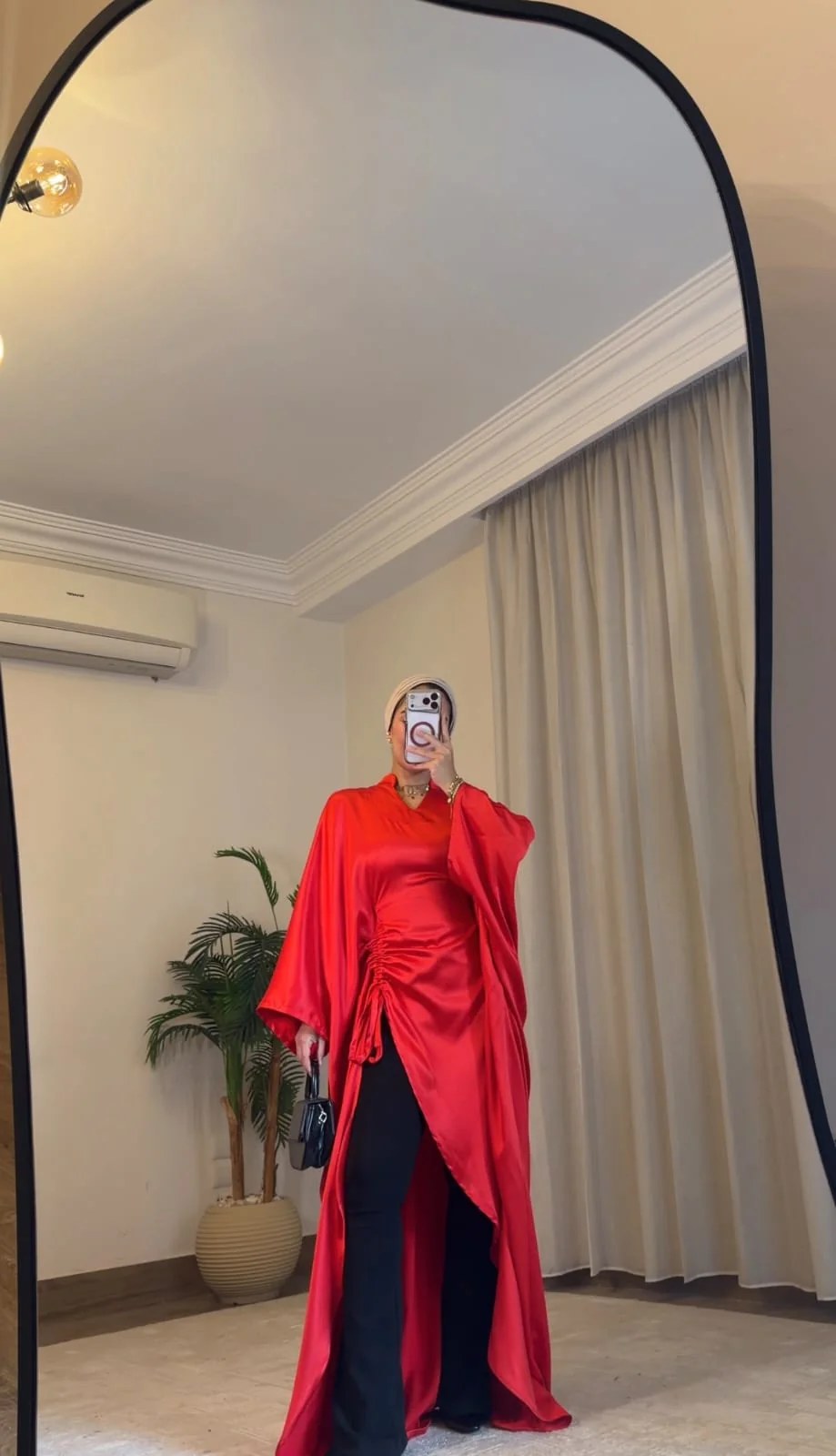 Ivory – Red Top