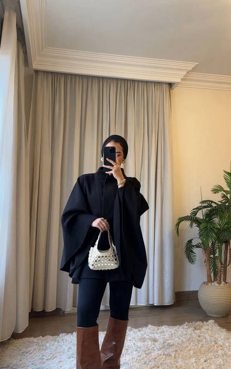 Butterfly Wool Cape – Classic Black